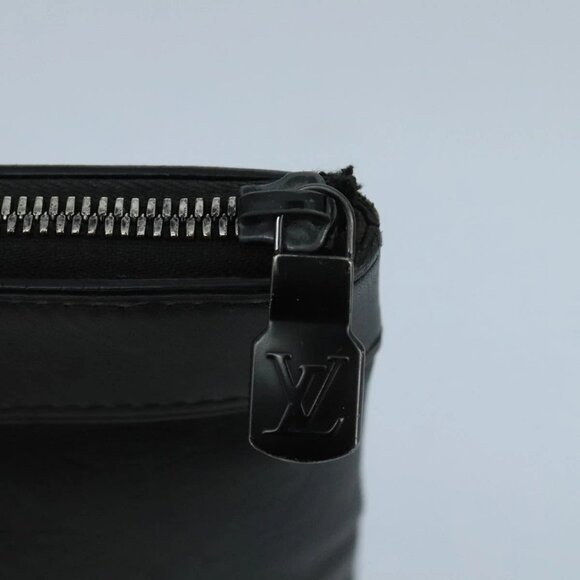 LOUIS VUITTON Monogram Shadow Discovery Clutch Bag Black - Picture 6 of 16